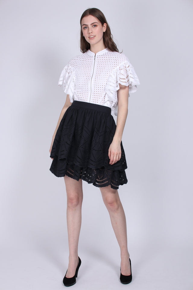 Zip Up Lace Top - White - MAUD - T-skjorter & Topper - VILLOID.no