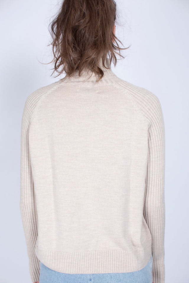 Impressed Sweater - Beige - Holzweiler - Gensere - VILLOID.no