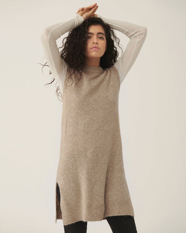 Cardea Zenie Long Vest - Sand Melange