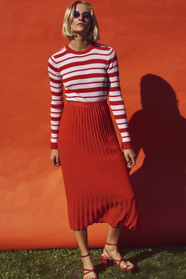 Moe Pleated Skirt - Fiery Red - Just Female - Skjørt - VILLOID.no