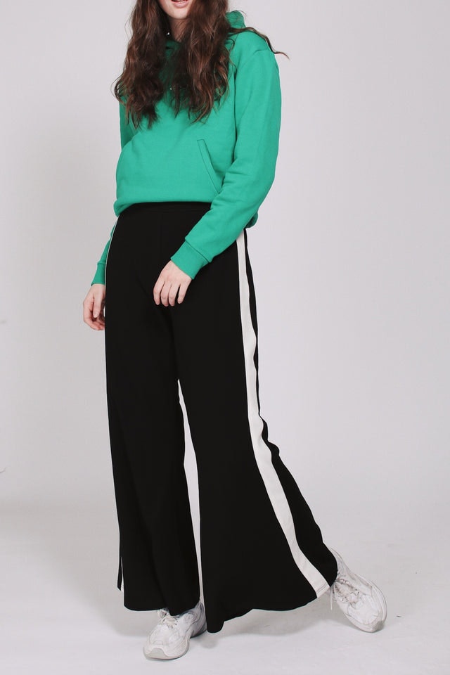 Yannic Stripe Pants - Black - Line of Oslo - Bukser & Shorts - VILLOID.no