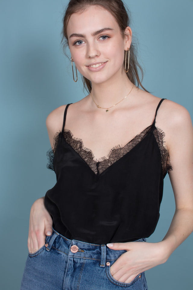 Macy Strap Top - Black - Second Female - T-skjorter & Topper - VILLOID.no