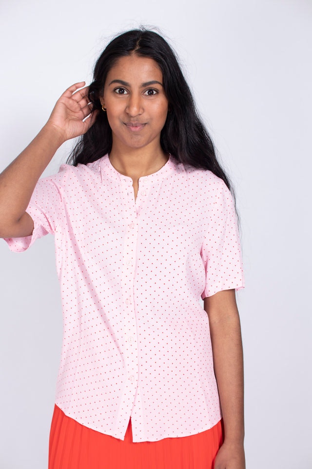 Nora SS Shirt - Fairytale Dot Aop - Just Female - T-skjorter & Topper - VILLOID.no