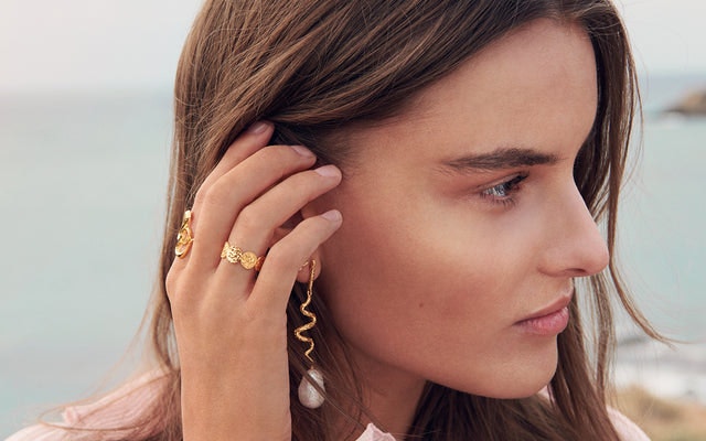 Amida Ring - Gold - Maanesten - Tilbehør - VILLOID.no