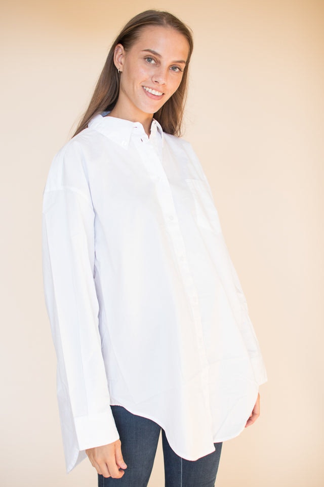Masculin solidshirt - White - Line of Oslo - Bluser & Skjorter - VILLOID.no