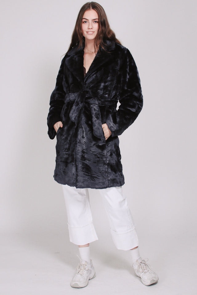 Barbara Faux Furcoat - Blue - Line of Oslo - Jakker - VILLOID.no