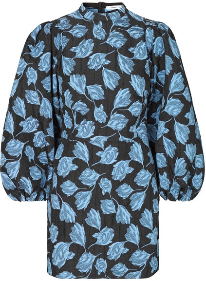 Harriet Short Dress - Blue Flower - Samsøe Samsøe - Kjoler - VILLOID.no