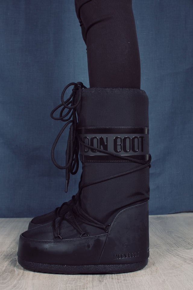 Moon Boot Classic Plus - Black - Moon Boot - Sko - VILLOID.no