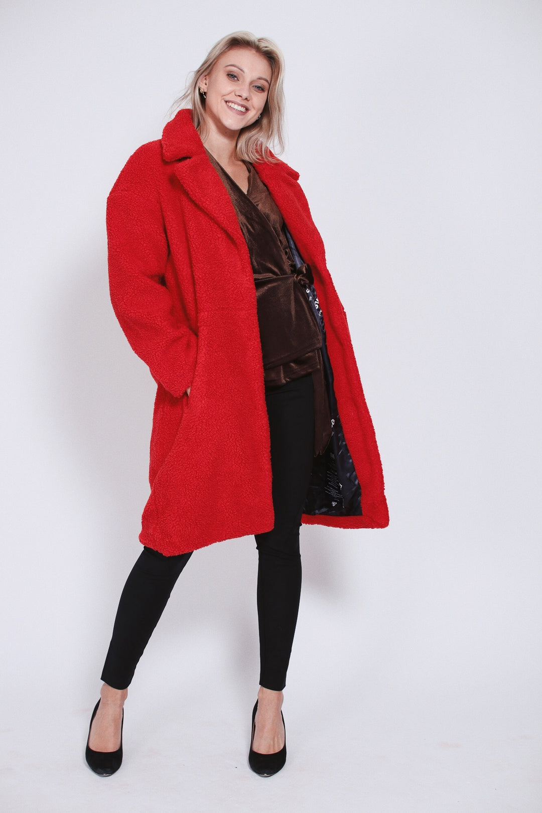 Marble Jacket Bright Red – VILLOID Buzz jacket Green – VILLOID