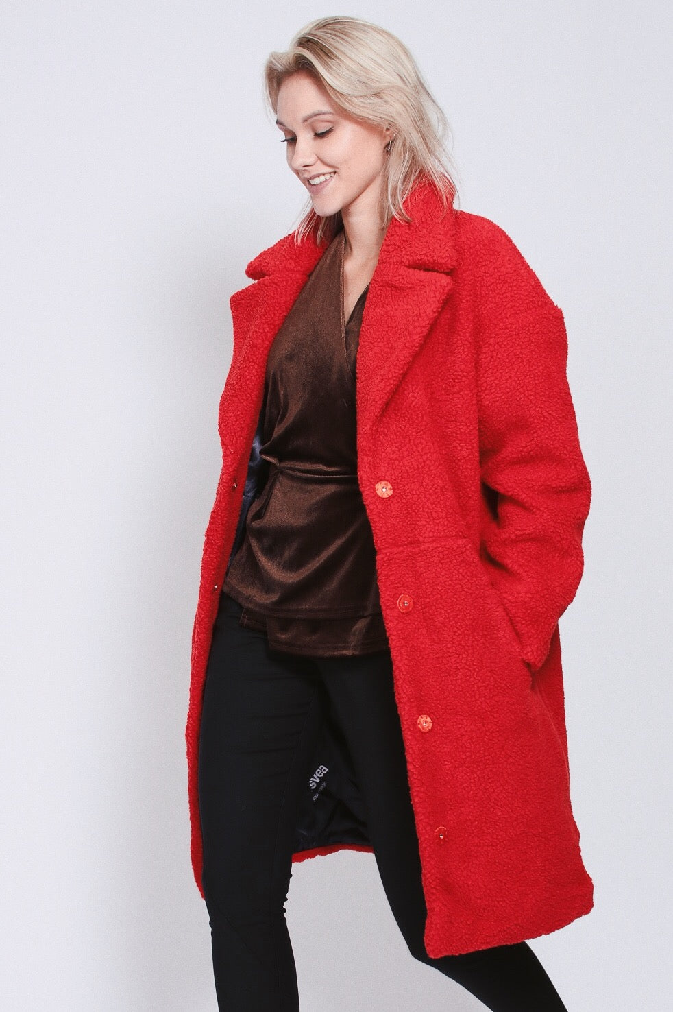 Marble Jacket Bright Red – VILLOID Buzz jacket Green – VILLOID
