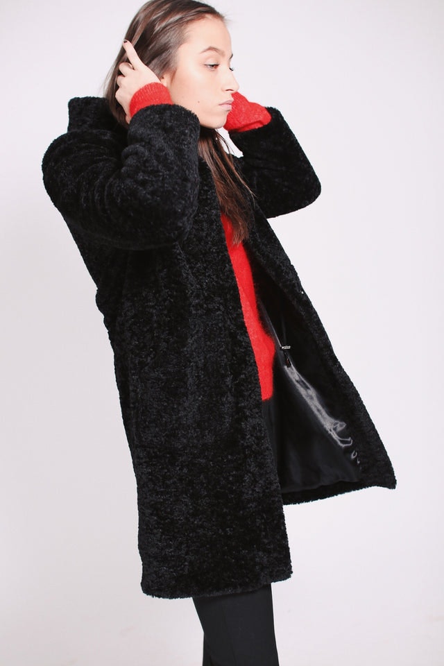 Pam Faux Fur Coat - Black - By Malina - Jakker - VILLOID.no