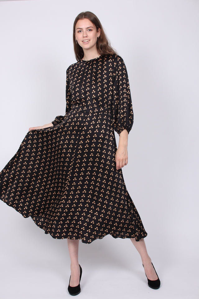 Satin Midi Dress - Japanese Dots - ByTimo - Kjoler - VILLOID.no