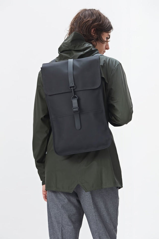 Backpack - Black - Rains - Tilbehør - VILLOID.no
